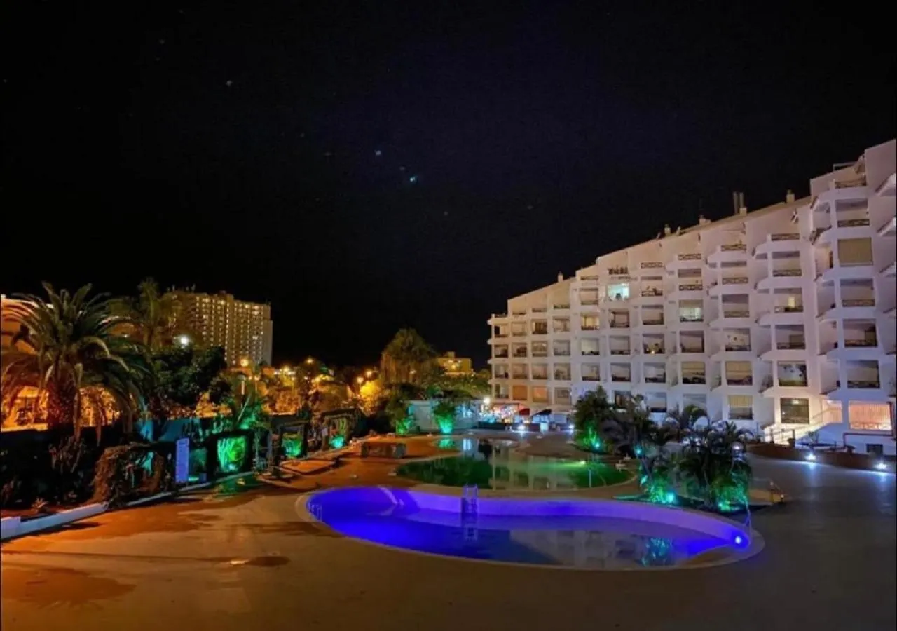 Apartamento 228 Chic studio 'San Marino' Spectacular terrace Los Cristianos